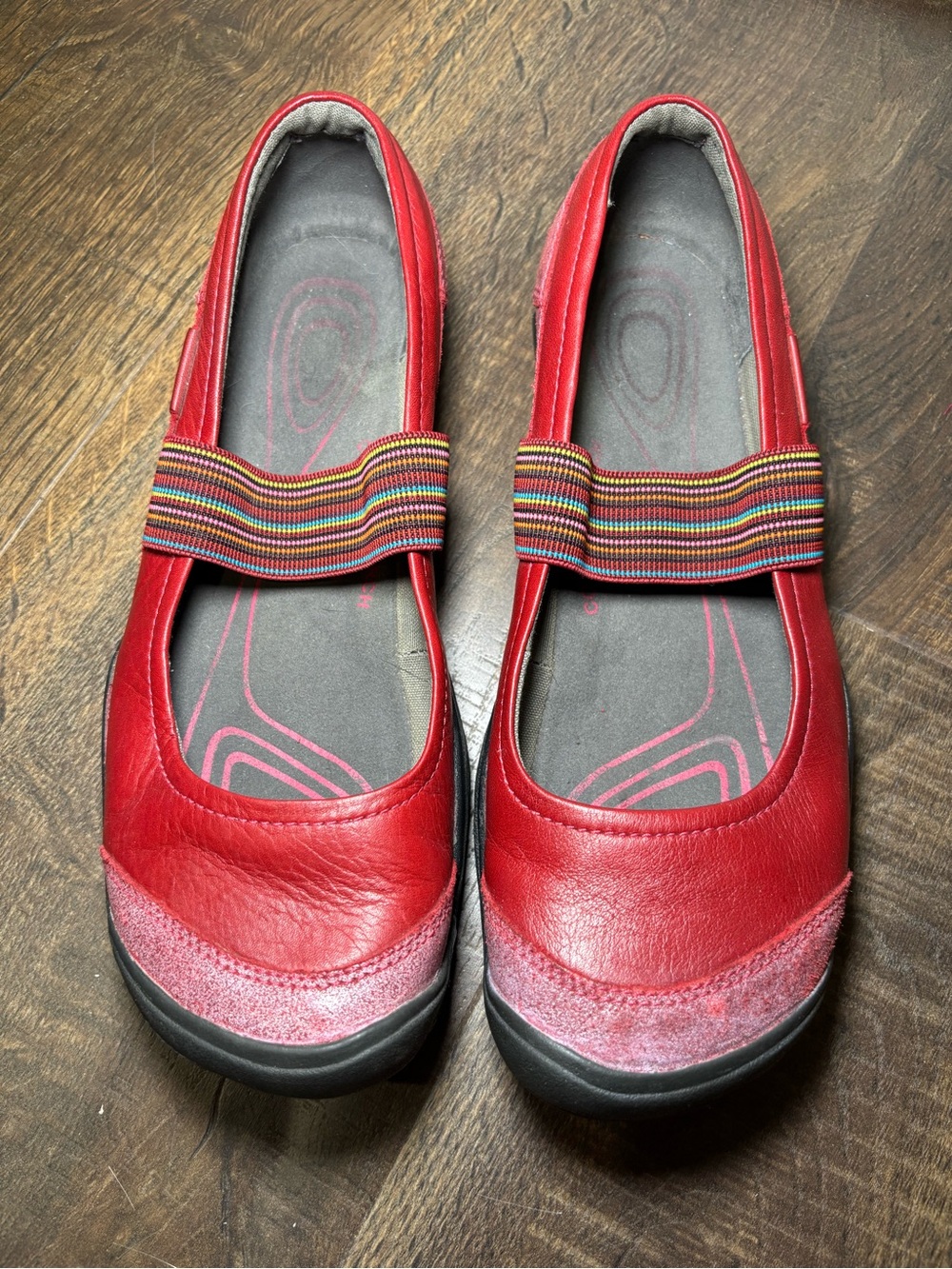 KEEN Rivington CNX Mary Jane Shoes Sz. 8.5 Red Minimal SlipOn Flat Outdoor
